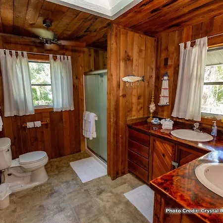 Riverfront Treetop Bungalow Homosassa Exterior photo
