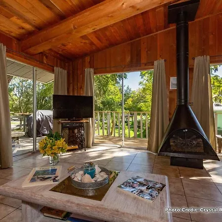 Riverfront Treetop Bungalow Homosassa Exterior photo